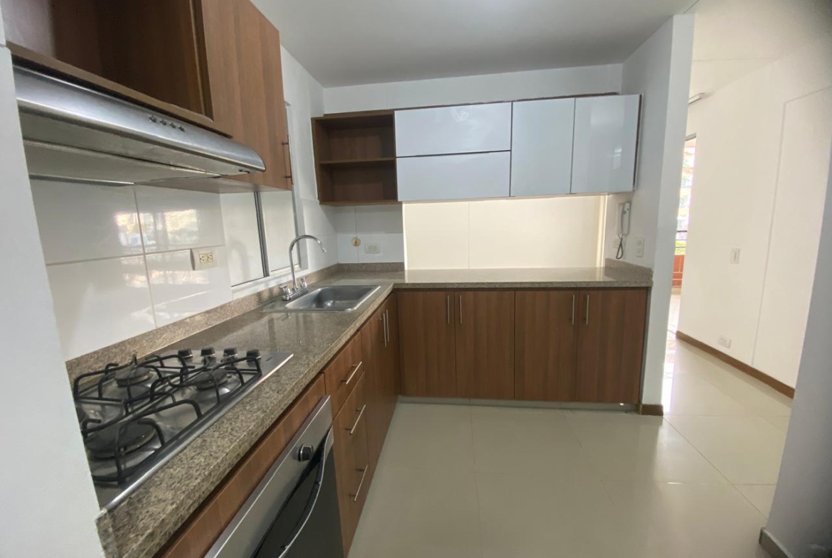 🚨 ¿Buscas tu nuevo apartamento? ¡Te ayudamos rápido y sin enredos! 🏡 Súper descuento listo para quien decida actuar HOY. 📲 Escríbenos ya y asegura tu hogar con beneficio especial.