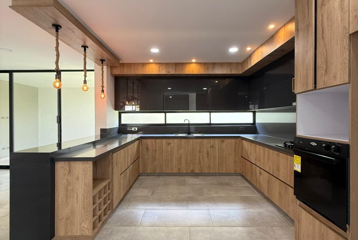 Espacios modernos, acabados premium y una vida rodeada de naturaleza y comodidad. ¡Tu nueva historia empieza aquí!