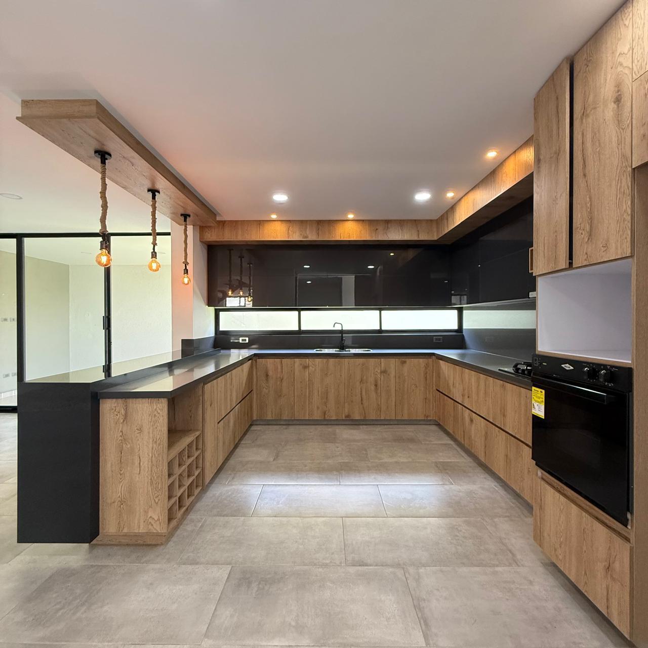Espacios modernos, acabados premium y una vida rodeada de naturaleza y comodidad. ¡Tu nueva historia empieza aquí!