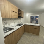 SI LO QUE BUSCAS ES UN APARTAMENTO DONDE TENGAS QUE ENTRAR EN GASTOS Y HACER REMODELACIONES… ESTE NO ES PARA TI. Porque este apartamento en Conjunto Caracolí – Piso 7, al sur de Cali, ya tiene todo lo que necesitas listo para disfrutar. No hay obra gris, no hay pendientes, no hay excusas. Solo llegar, desempacar y empezar a vivir.