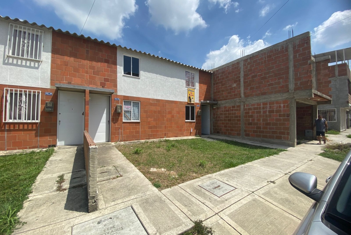 ✅ Disponible para crédito hipotecario o compra de contado. ✅ Documentación al día, lista para escriturar. ✅ Entrega inmediata. ✅ Perfecta para vivir o invertir y generar doble renta. 📈 Mientras muchos esperan “el momento perfecto”, otros ya están invirtiendo en propiedades como esta.