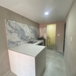 Sabemos que esta es una gran decisión para ti y tu familia. Por eso, te acompañamos paso a paso hasta las llaves en mano.