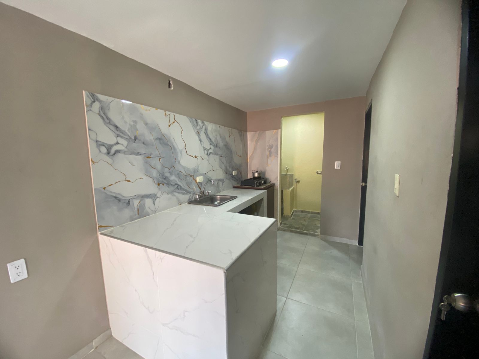 Sabemos que esta es una gran decisión para ti y tu familia. Por eso, te acompañamos paso a paso hasta las llaves en mano.